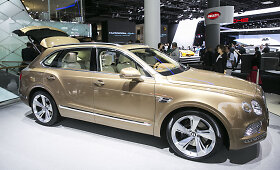 &bdquo;Bentley Bentayga&ldquo; Frankfurto automobilių parodoje