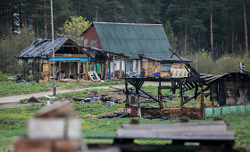 Nuo žemės pavir&scaron;iaus nyksta Vilniaus taboras &ndash; liko vos 5 trobos