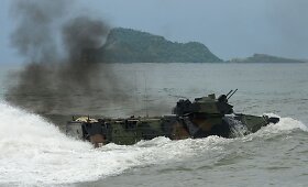 JAV ir Filipinų karių i&scaron;silaipinimo į sausumą pratybos
