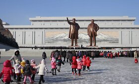 &Scaron;iaurės Korėja mini trečiąsias Kim Jong-Ilo mirties metines