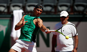 Rafaelis Nadalis surengė pirmą treniruotę &bdquo;Roland Garros&ldquo; kortuose