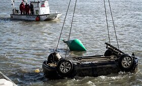 Nuskendusiame automobilyje rasti 2013-ųjų rudenį Belgijoje dingusio tėvo ir jo keturmetės dukros kūnai