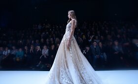 &bdquo;Mercedes-Benz&ldquo; Rusijos mados savaitės 2016 m. pavasario-vasaros kolekcijų modeliai