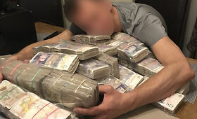 Jungtinės Karalystės Nacionalinės nusikaltimų tyrimų agentūros surinkta medžiaga: D.Grochiatskio ir A.Terzyano byloje figūruojančios nuotraukos