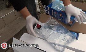 &Scaron;iaulių pareigūnai sulaikė nelegalia veikla užsiėmusius asmenis.