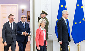 Bendra Europos Komisijos Pirmininkės ir Baltijos &scaron;alių Prezidentų spaudos konferencija Prezidento rūmuose
