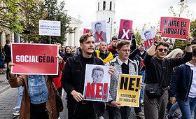 Protestas &bdquo;Gėdos diena&ldquo; prie&scaron; valdančiąją koaliciją