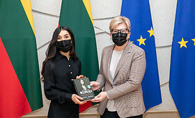 Ingrida &Scaron;imonytė susitinka su Nobelio taikos premijos laureate Nadia Murad