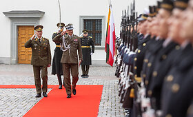 Oficiali Lenkijos kariuomenės Generalinio &scaron;tabo vir&scaron;ininko generolo Rajmund T. Andrzejczak pasitikimo ceremonija