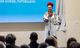 Valdovų rūmų muziejaus parengto audiogido ukrainiečių kalba pristatymas