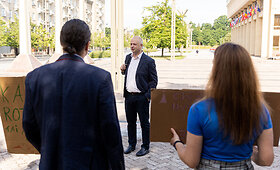 Protestas prie&scaron; naktinio matymo taikiklių pataisų įteisinimą medžioklėje
