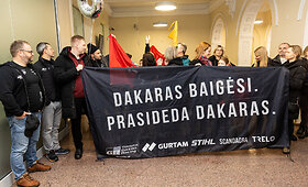 Dakaro ralio dalyvių sutikimas oro uoste