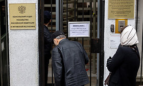 Rusijos piliečiai Vilniuje balsuoja prezidento rinkimuose