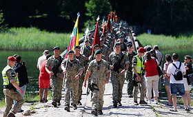 Sausumos pajėgų vėliavų žygio fini&scaron;as ir Sausumos pajėgų dienos i&scaron;kilminga ceremonija