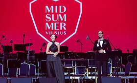 &bdquo;Midsummer Vilnius&ldquo; uždarymas &ndash; Justina Gringytė ir Kostas Smoriginas su Modesto Pitrėno diriguojamu Lietuvos kameriniu orkestru