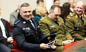 Naujas Kalėjimų tarnybos vadovas Mindaugas Kairys davė priesaiką Teisingumo ministerijoje