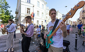 Vilniaus gatves drebina 17-oji gatvės muzikos diena