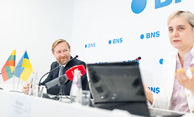 Olgos Karač ir jos advokato Ryčio Satkausko spaudos konferencija