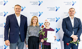 Nacionalinėje sporto agentūroje sportininkams įteikti apdovanojimai