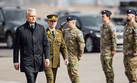NATO oro policijos misiją Baltijos &scaron;alyse vykdančių pajėgų apsikeitimo ceremonija &Scaron;iauliuose