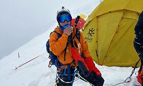 Aurimo Valujavičiaus kopimas į Everestą