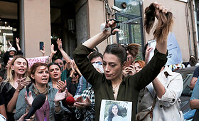 Po Mahsos Amini mirties Irane pasaulį drebina protestai