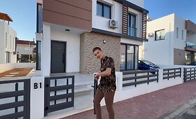 Rokas Galvonas ir Deimantė Kazėnaitė aprodo naujus būstus