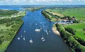 Buriuotojų &scaron;ventė &bdquo;Marių burės&ldquo;