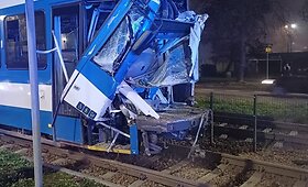 Krokuvoje &ndash; rimta tramvajų avarija: 35 žmonės sužeisti