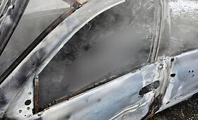 Rusai ap&scaron;audė automobilių stovėjimo aik&scaron;telę Chersone &ndash; žuvo vairuotojai