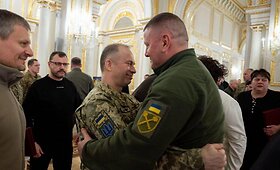 V.Zelenskis suteikė Ukrainos didvyrio vardą V.Zalužnui ir K.Budanovui