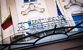 &bdquo;Radisson Collection Astorija&ldquo; vasaros sezoną pradėjo &scaron;ventiniu vakaru