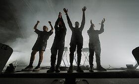 Klaipėdoje praūžė jubiliejinis Aludarių dienos festivalis: geros muzikos, maisto ir gėrimų derinys priviliojo tūkstančius
