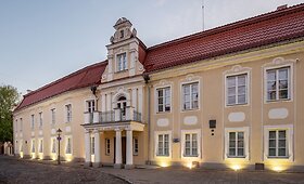 Muziejuje kaip namuose