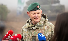 Pirmųjų Lietuvos kariuomenės tankų įgulų kovinis &scaron;audymas i&scaron; tankų &bdquo;Leopard 2A6&ldquo;