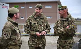 Princo Williamo vizitas Estijoje: i&scaron; britų tanko pasiuntė griežtą žinutę Rusijai