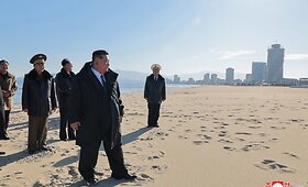 Kim Jong Unas demonstruoja naują Rusijos turistams skirtą kurortą