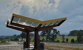 30 dienų po Europą elektromobiliu: nei&scaron;semiami grožio kilometrai ir būtina ilgų atostogų dovana sau