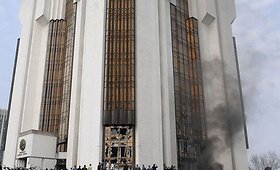 Moldovoje jaunimas užėmė parlamentą