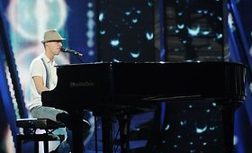 Sasha Son(g) ant &bdquo;Eurovizijos&ldquo; scenos