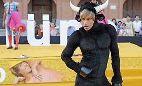 Kaip Sacha Baronas Cohenas Anglijoje ir Ispanijoje pristatė filmą &bdquo;Bruno&ldquo;