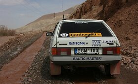 Automobiliu per egzoti&scaron;kąją Turkmėniją