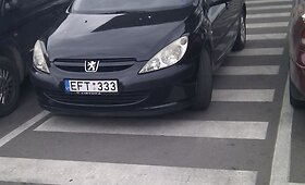 Fotopolicija: įžūlumo vir&scaron;ūnė pėsčiųjų perėjoje