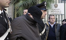 Sulaikyti mafijos bosai &ndash; trys broliai Russo