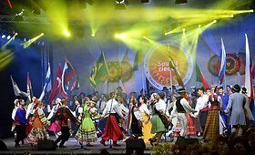Konkurso-festivalio &bdquo;Saulės žiedas&ldquo; nugalėtojų apdovanojimas