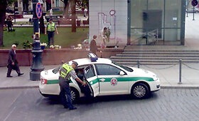 Skaitytojo galerija: Vilniaus centre policija gaudo gėlių pardavėjus