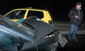 Prie Vilniaus susidūrus trims automobiliams sužaloti keli žmonės