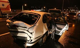 Vilniuje ir Kaune tuo pat metu įvyko pana&scaron;ios avarijos: susidūrė po 4 automobilius 