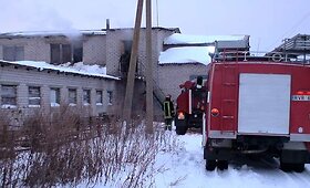 Ukmergės rajone sekmadienį degė žirgynas
