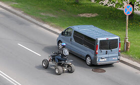Vilniaus centre policija gaudė du sprunkančius keturračius motociklus